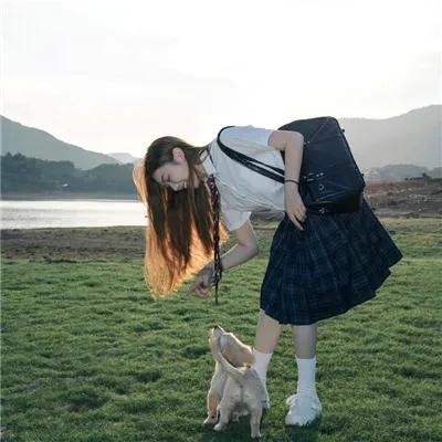 水瓶座女孩